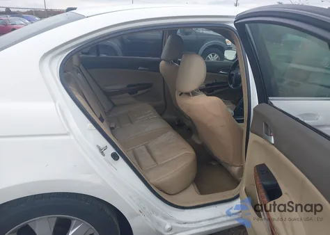 2008 Honda Accord 2.4 Ex-L z USA, uszkodzony, nr VIN JHMCP26878C056690